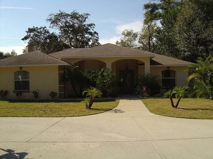 1st image of 873 Hewitt Dr