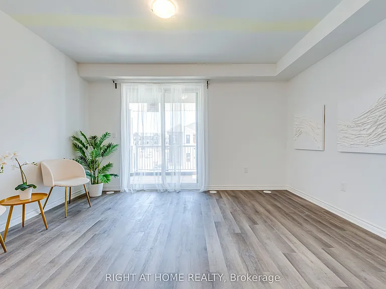1805 Thames Cir — Photo 3