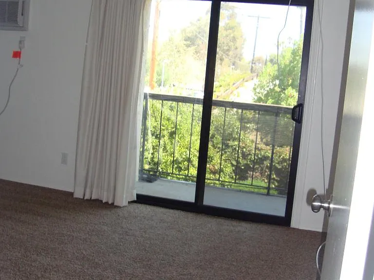 5545 Kiowa Dr #1 — Photo 2
