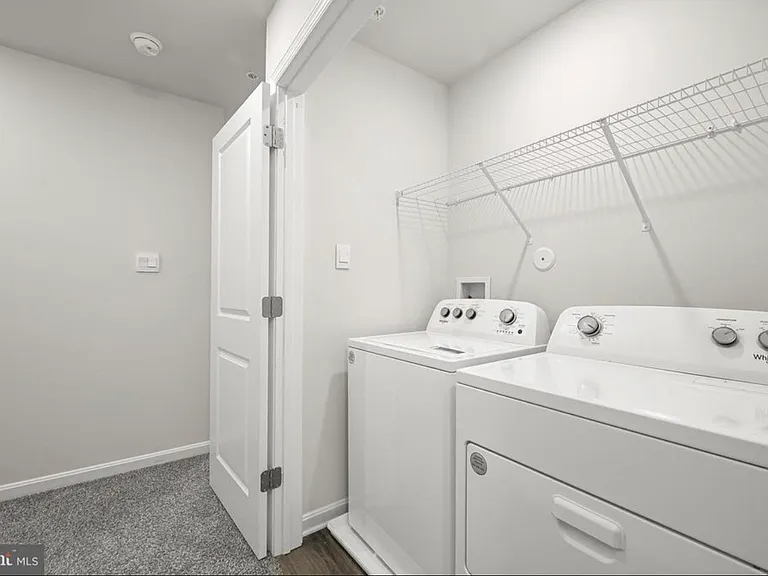 1944 Fauna Dr — Photo 3