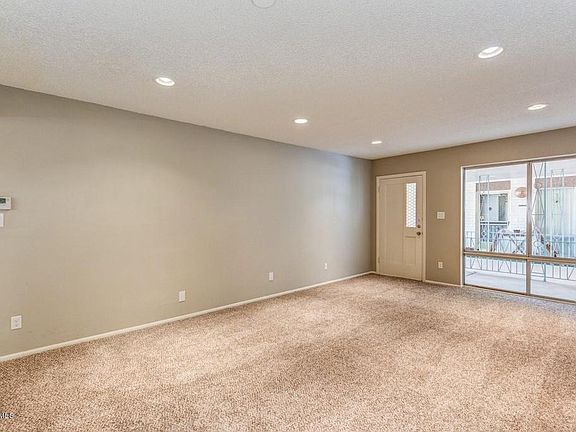 4th image of 1229 E Maryland Ave Unit B