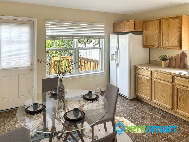 3 bed, 1.5 bath, 1400 sqft, $1,995 — Photo 4