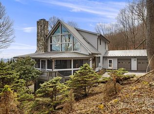 646 Overlook Dr, Mars Hill, NC 28754