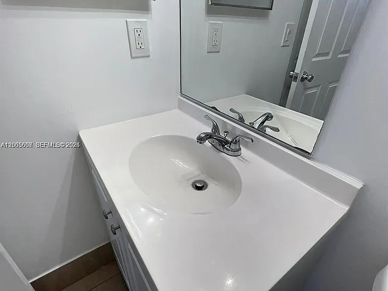 2421 NW 56th Ave #2103 — Photo 5