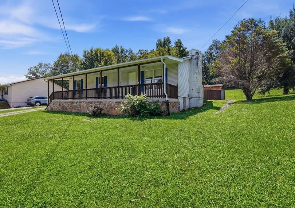 1st image of 280 Middle Dr
