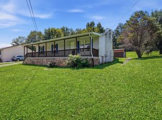 280 Middle Dr, Sparta, TN 38583