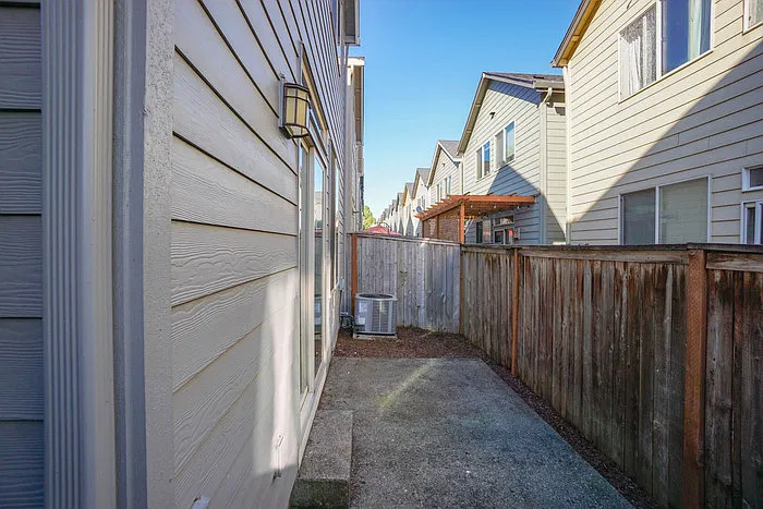 3 bed, 2.5 bath, $2,595 — Photo 4