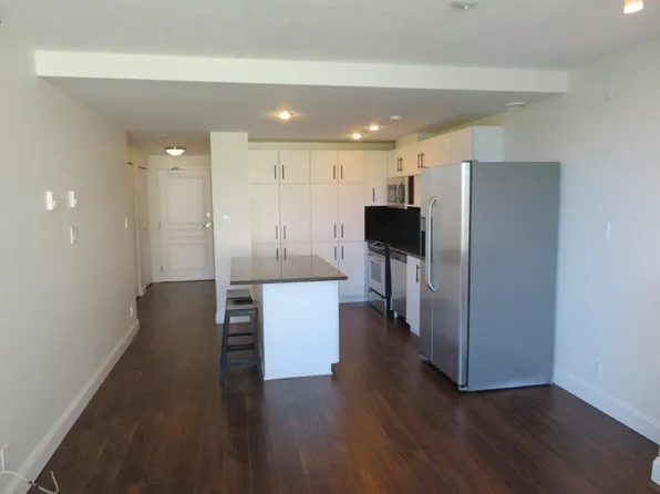 9298 University Cres #205, Burnaby, BC V5A 4X8