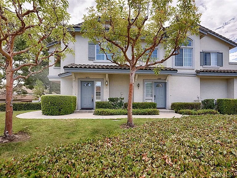 8015 E Treeview Ct — Photo 4