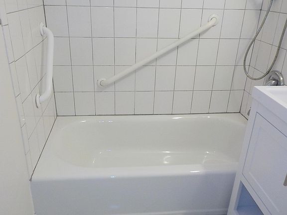 4th image of 254-63 75th Ave Floor 1