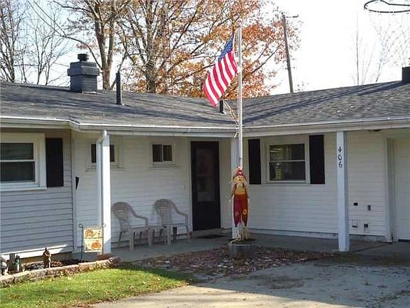 3rd image of 406 Parkwood Dr