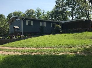 607 N Main St, Patoka, IN 47666