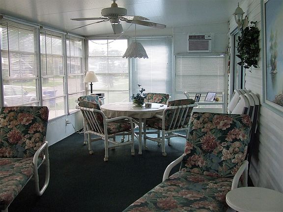 3rd image of 54 Calypso Cay