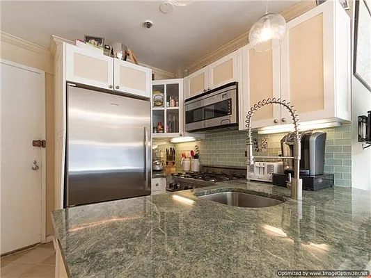 Sold by Space Marketing Shop | media 17