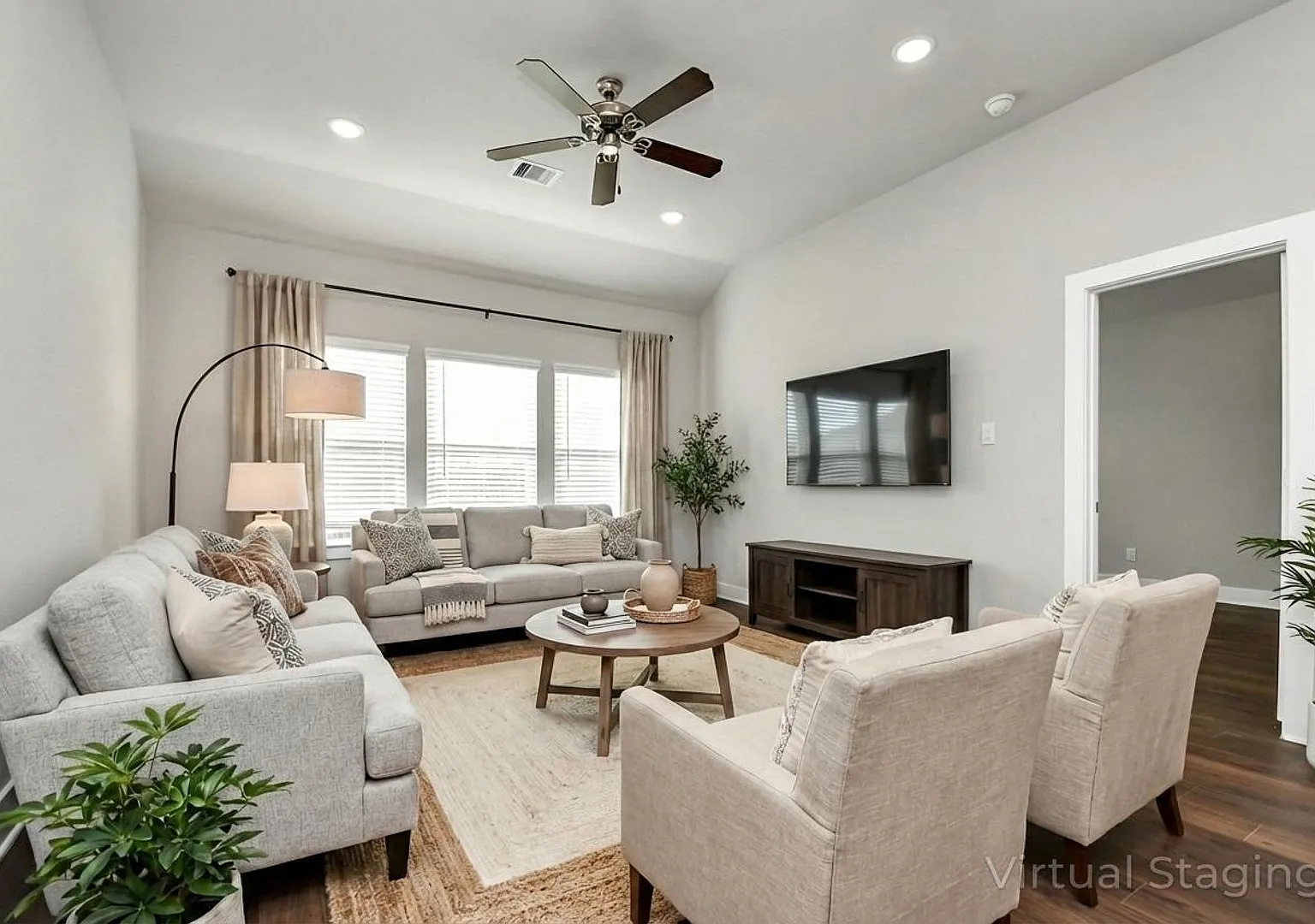 4 bed, 2.0 bath, 1596 sqft, $2,800 — Photo 3