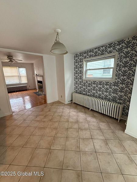 4th image of 17 Lawnridge Avenue #17 & 19