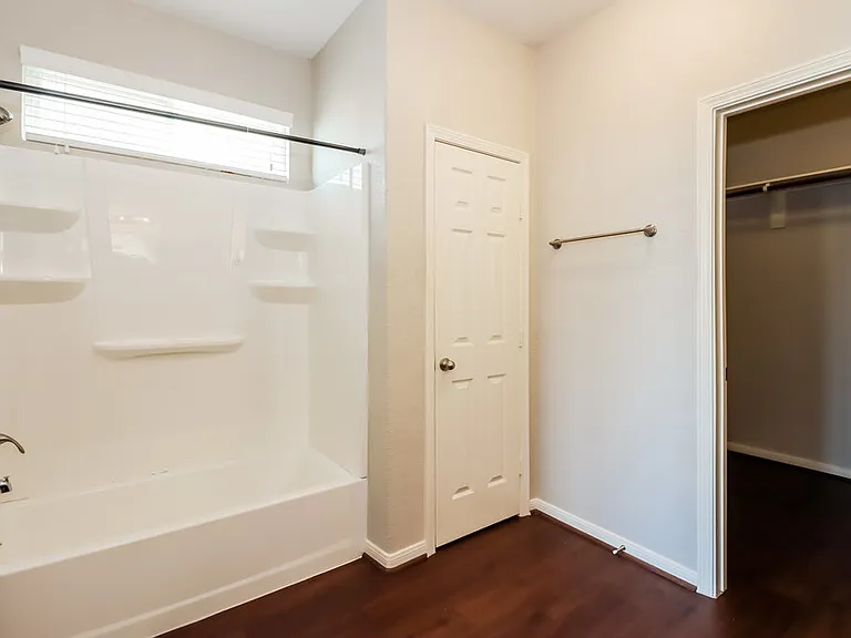 21822 Octavia Way — Photo 14