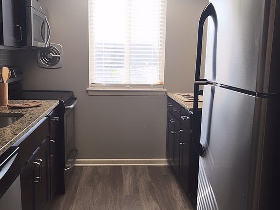 2nd image of 4 Thurmont Ct APT 1D