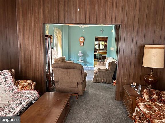 5th image of 111 W Union St