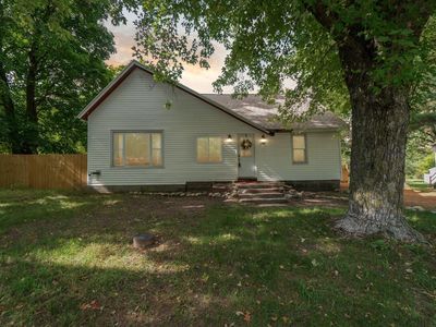 420 Pine St, Howard City, MI, 49329