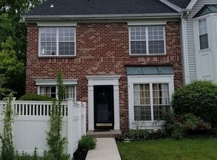34 Kingston Run, North Brunswick, NJ 08902