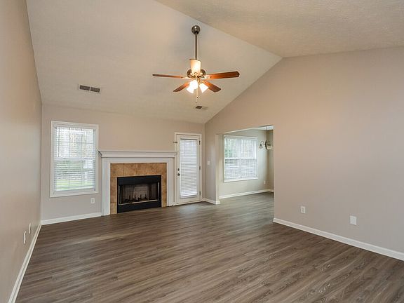 5th image of 95 Cliff View Dr