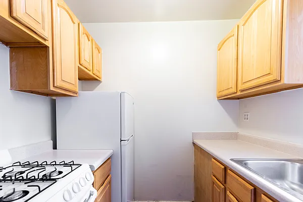 Rented by Compass | media 12