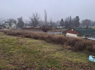 313 NW Crescent Ave, Sunnyside, WA 98944