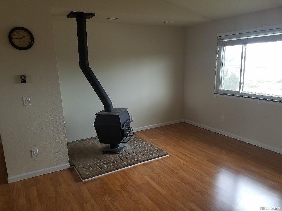 2nd image of 785 4th St