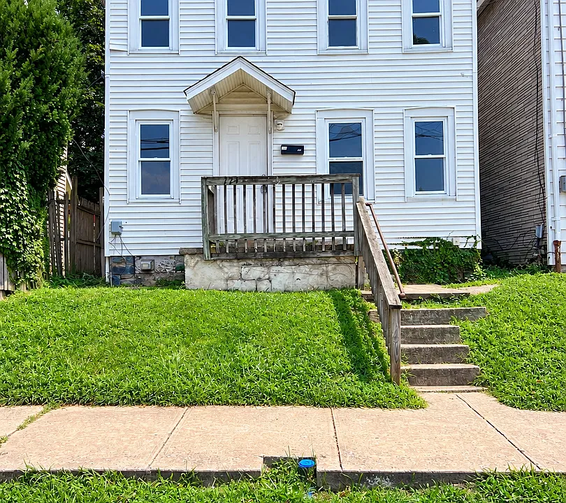 724 Cherry St
