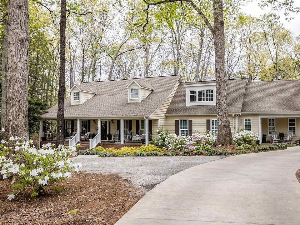 1st image of 106 Rolling Green Cir