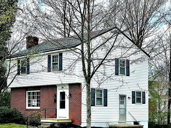 335 Center St