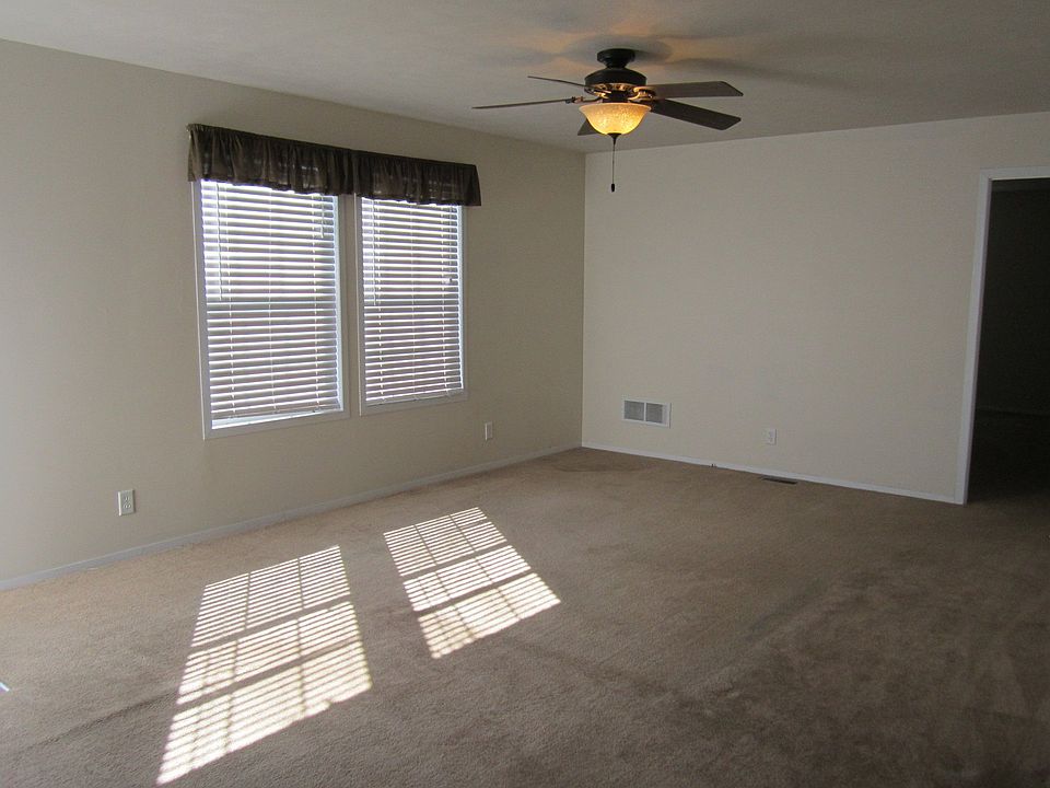2nd image of 1132 Hunters Glen Blvd #290