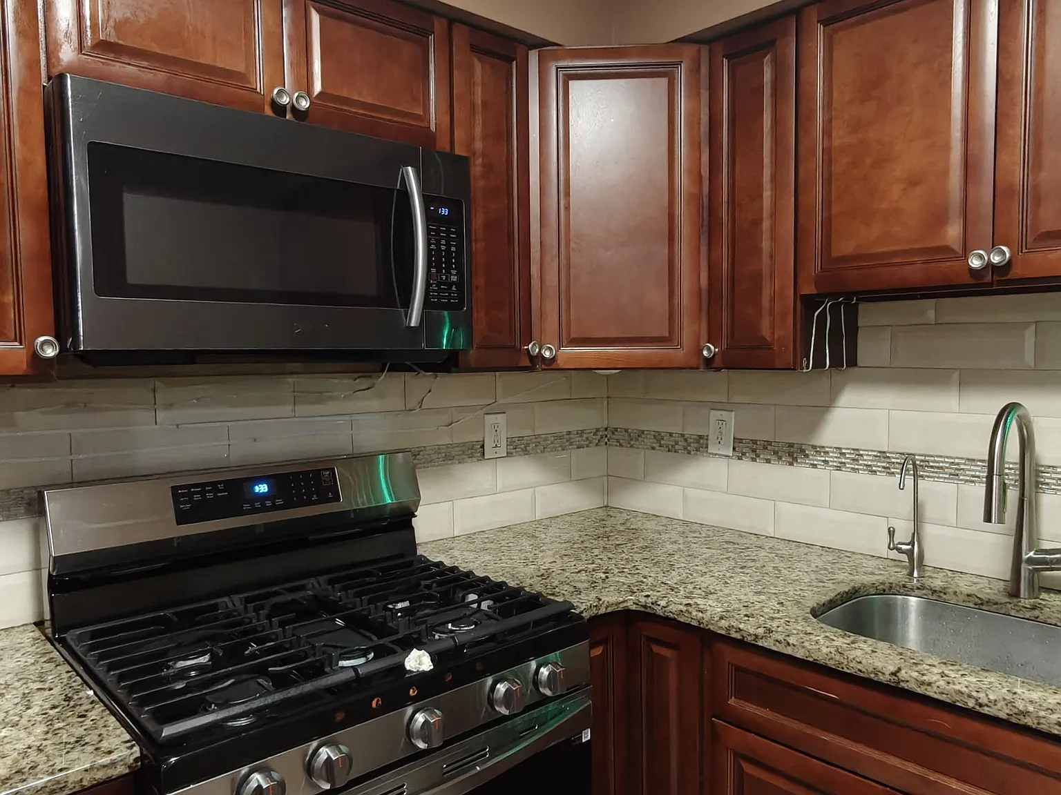 613 Waterford Dr — Photo 4