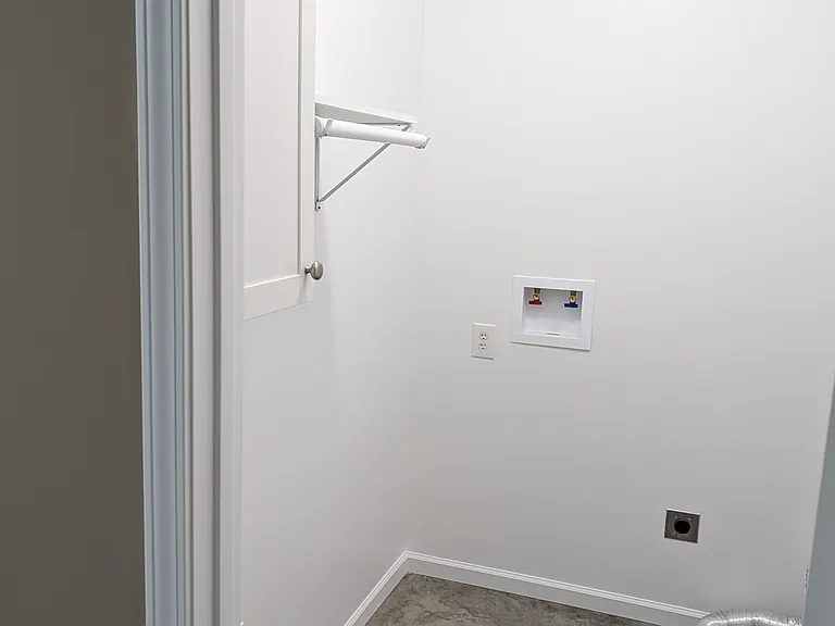 402 Marcia Ave — Photo 7