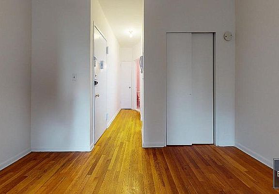 3rd image of 1616 York Ave #9