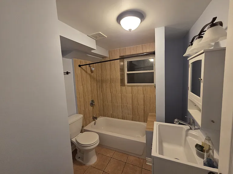 1946 W Touhy Ave #1 — Photo 19