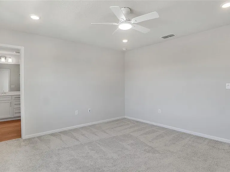 14025 Kauai Dr — Photo 39