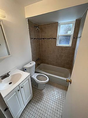 4th image of 12 Hillcrest Ave #12
