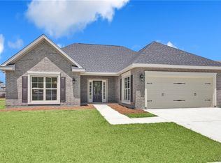 2616 Greenville Dr, Marrero, LA 70072