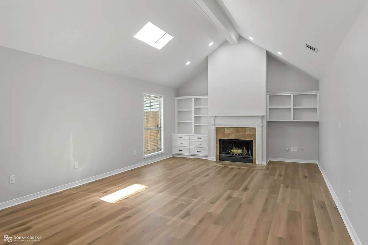 Building Photo - 409 Persimmon Dr