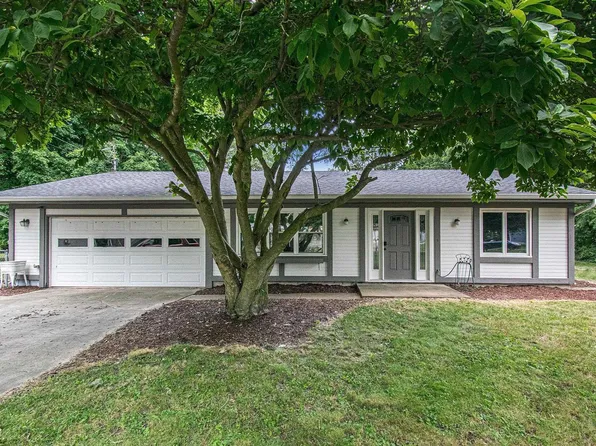 131 Candy Ln, Plymouth, IN 46563