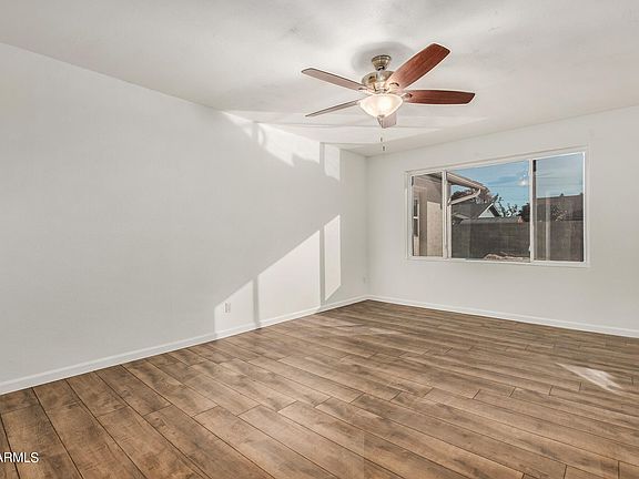 5th image of 2423 W PORTOBELLO Avenue
