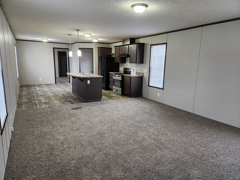 1st image of 36 Holly Park Dr