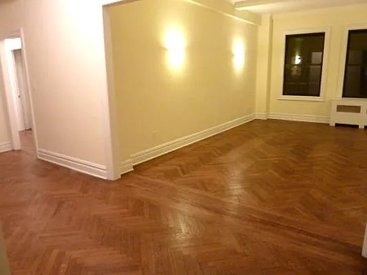 Sold by Margaret Bassett Real Estate | media 13