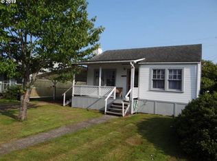 1258 Ivy Ave, Reedsport, OR 97467