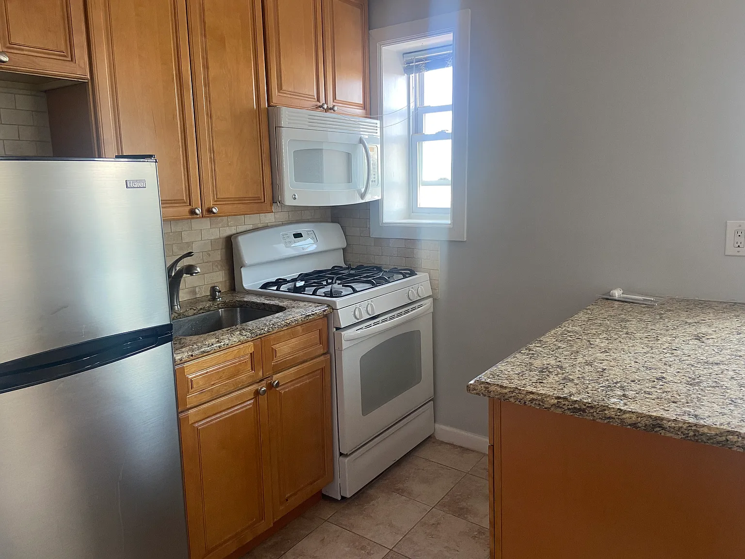 210 Woodcliff Ave — Photo 4