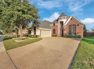 7024 Flamencia, Grand Prairie, TX 75054