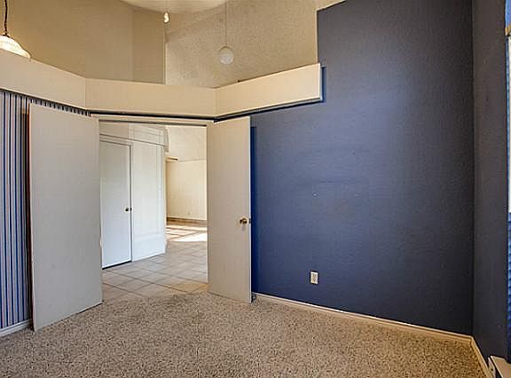 5th image of 2116 Flamingo Dr
