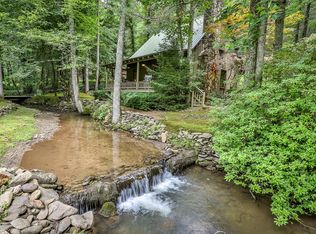 141 Barnes Creek Dr, Ellijay, GA 30540